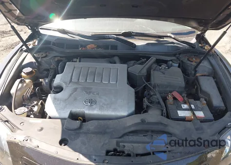 2009 Toyota Camry Se V6 z USA, uszkodzony, nr VIN 4T1BK46K69U093305